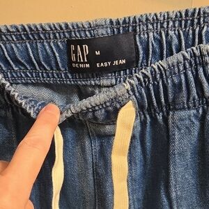 GAP Blue Denim Easy Jeans with Cream Drawstrings